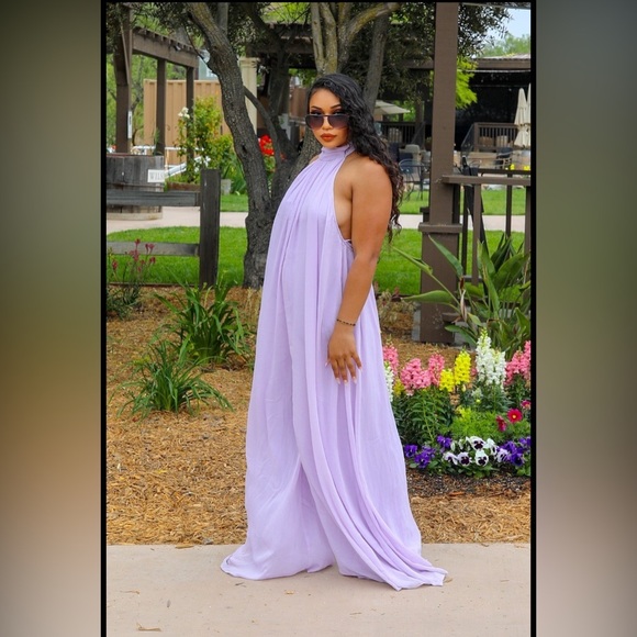 Elegant Lavender Halter Maxi Dress - Picture 4 of 5